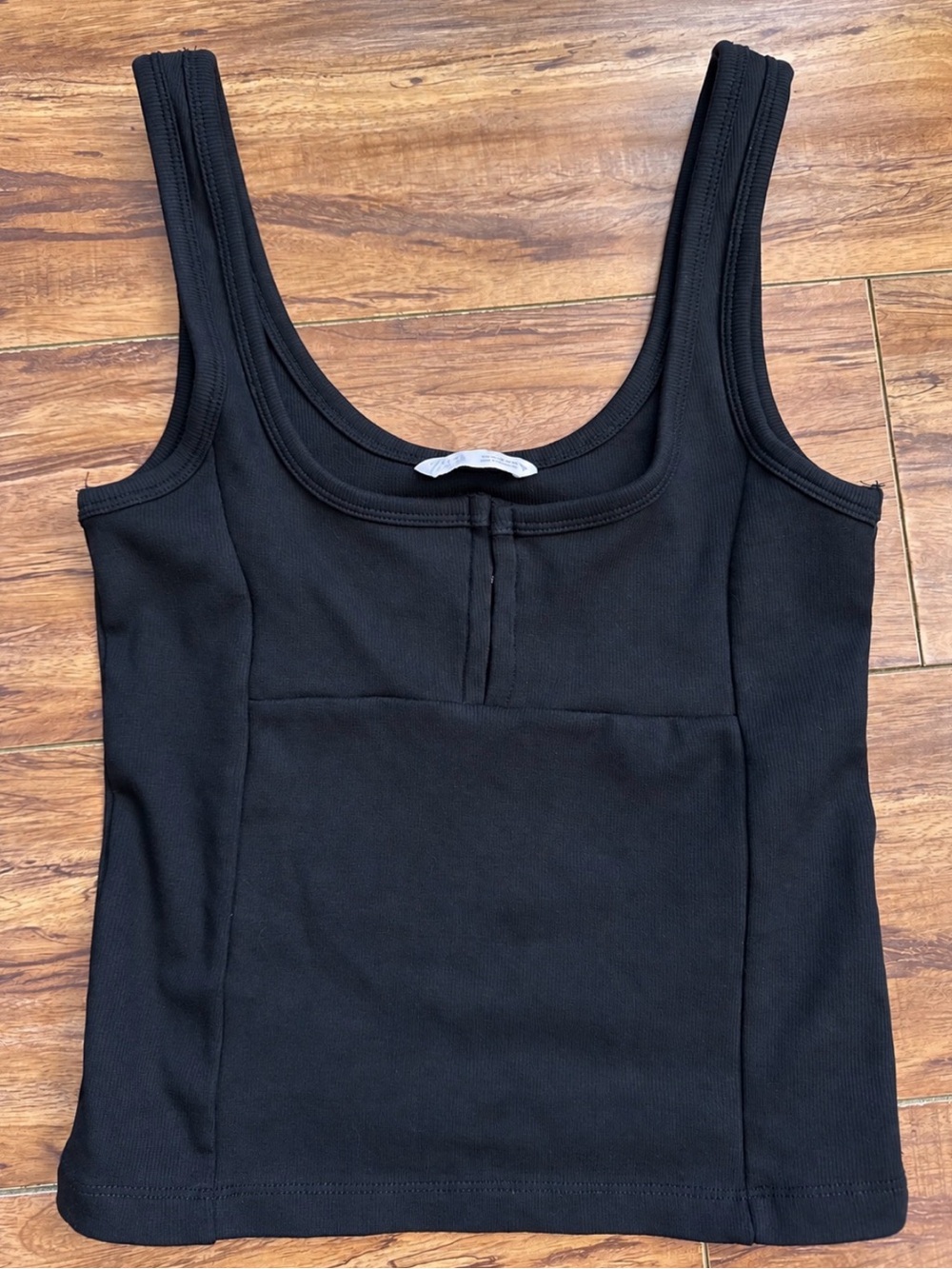 Women’s Black Tank Top Sleeveless Scoop Neck